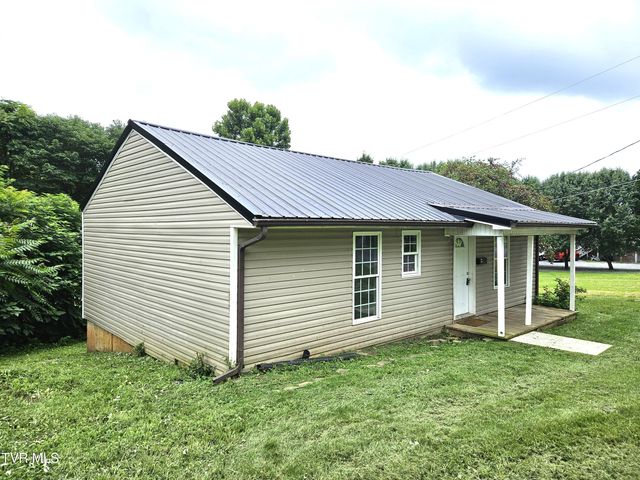 300 East Watterson East Street, Rogersville, TN 37857