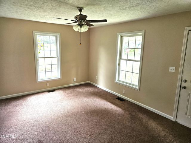 300 East Watterson East Street, Rogersville, TN 37857