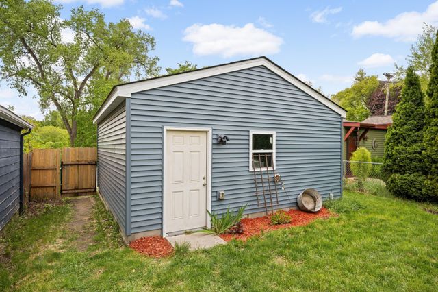 2119 2nd Avenue N, Minneapolis, MN 55405
