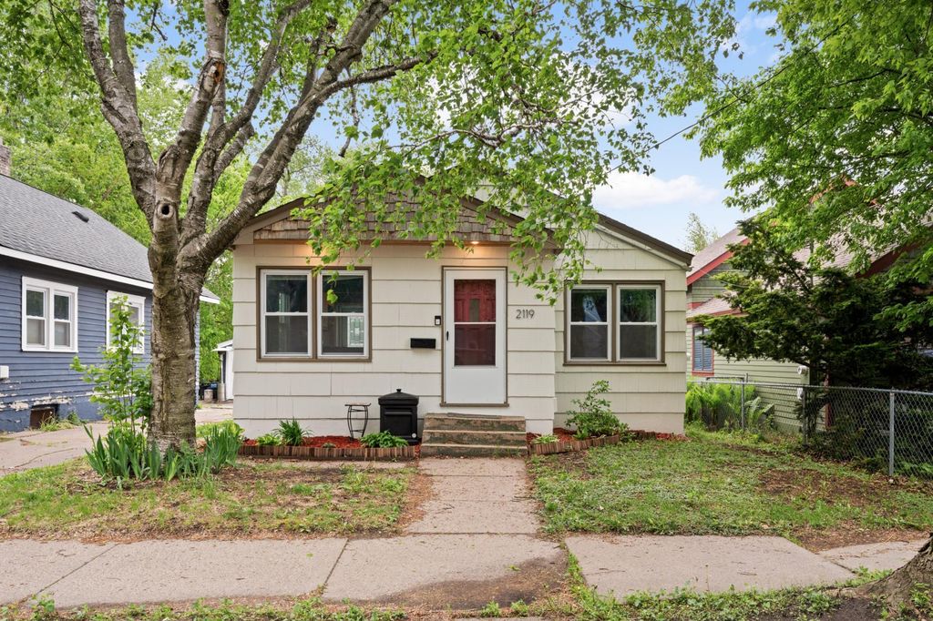 2119 2nd Avenue N, Minneapolis, MN 55405