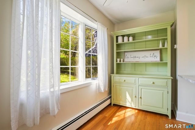 130 Toms Road, Stamford, CT 06906