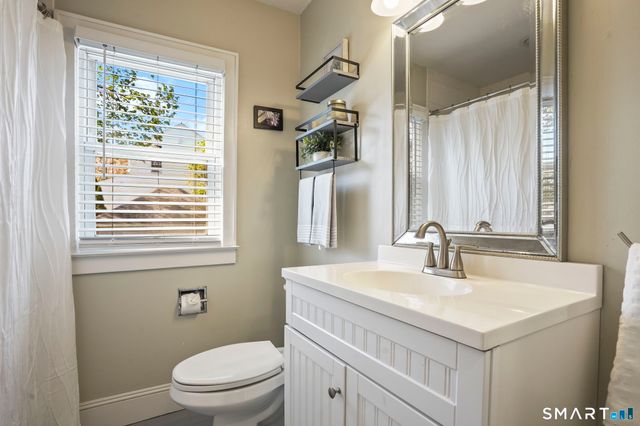 130 Toms Road, Stamford, CT 06906