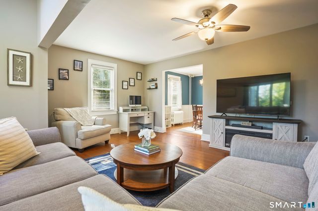 130 Toms Road, Stamford, CT 06906