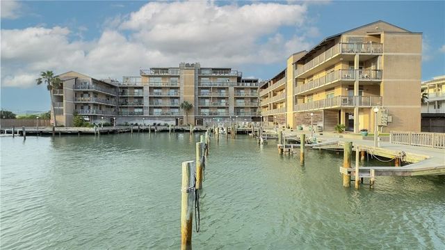 200 W Cotter Ave B-3, Port Aransas, TX 78373