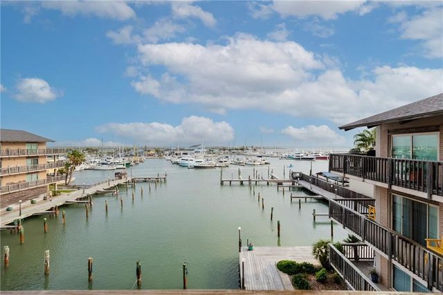 200 W Cotter Ave B-3, Port Aransas, TX 78373