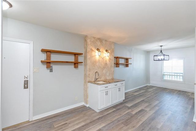 200 W Cotter Ave B-3, Port Aransas, TX 78373