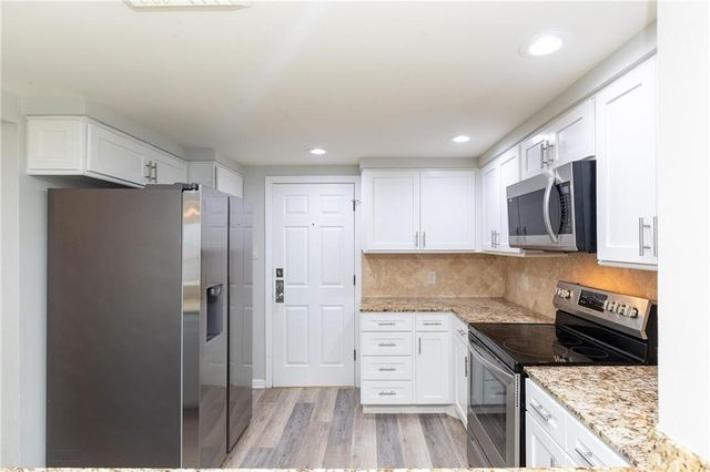 200 W Cotter Ave B-3, Port Aransas, TX 78373