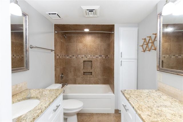 200 W Cotter Ave B-3, Port Aransas, TX 78373