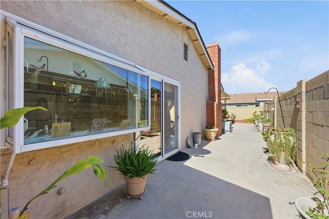 1817 E Alcove, Anaheim, CA 92805