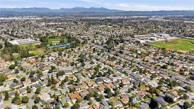 1817 E Alcove, Anaheim, CA 92805