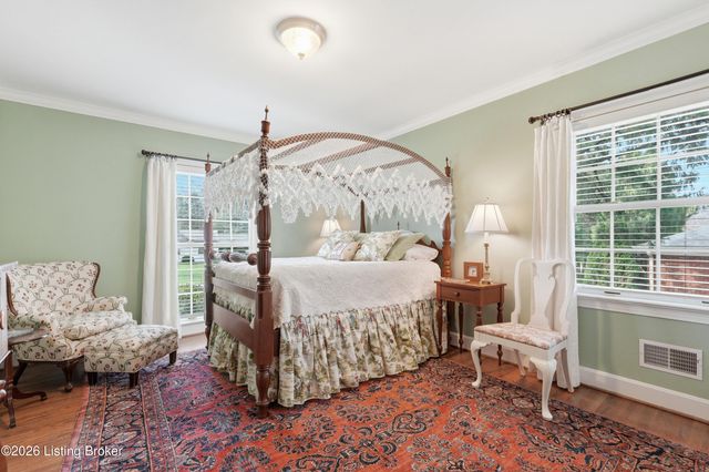 2101 Camargo Rd, Louisville, KY 40207