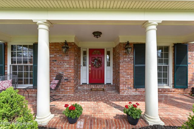 2101 Camargo Rd, Louisville, KY 40207