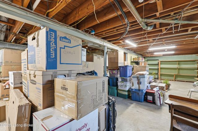 2101 Camargo Rd, Louisville, KY 40207