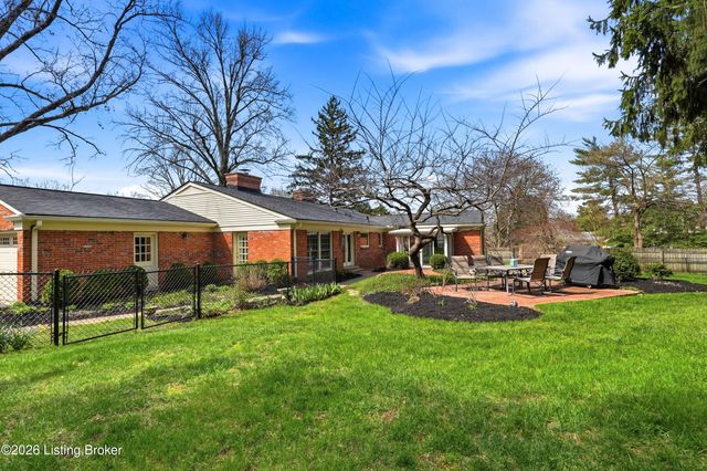 2101 Camargo Rd, Louisville, KY 40207