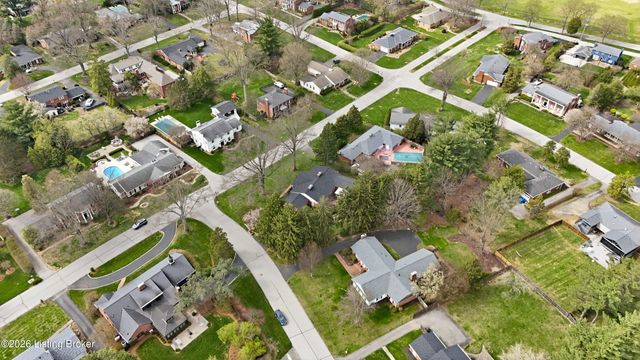 2101 Camargo Rd, Louisville, KY 40207