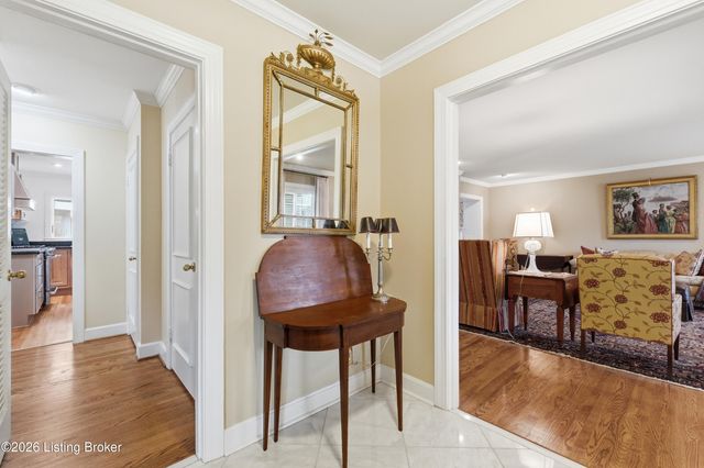 2101 Camargo Rd, Louisville, KY 40207