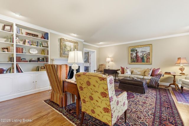 2101 Camargo Rd, Louisville, KY 40207