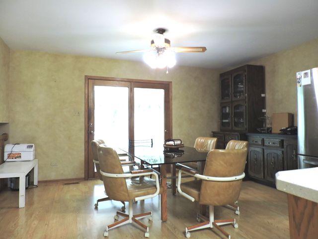 6931 Coachwood Trail, Tinley Park, IL 60477