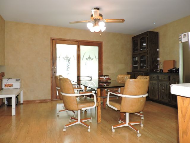 6931 Coachwood Trail, Tinley Park, IL 60477