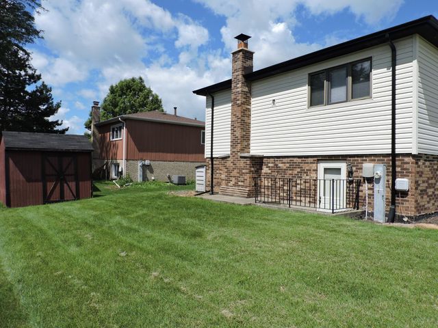 6931 Coachwood Trail, Tinley Park, IL 60477