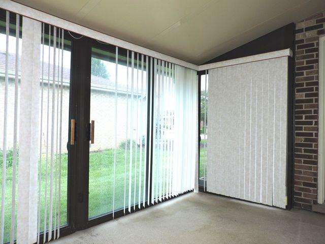 6931 Coachwood Trail, Tinley Park, IL 60477