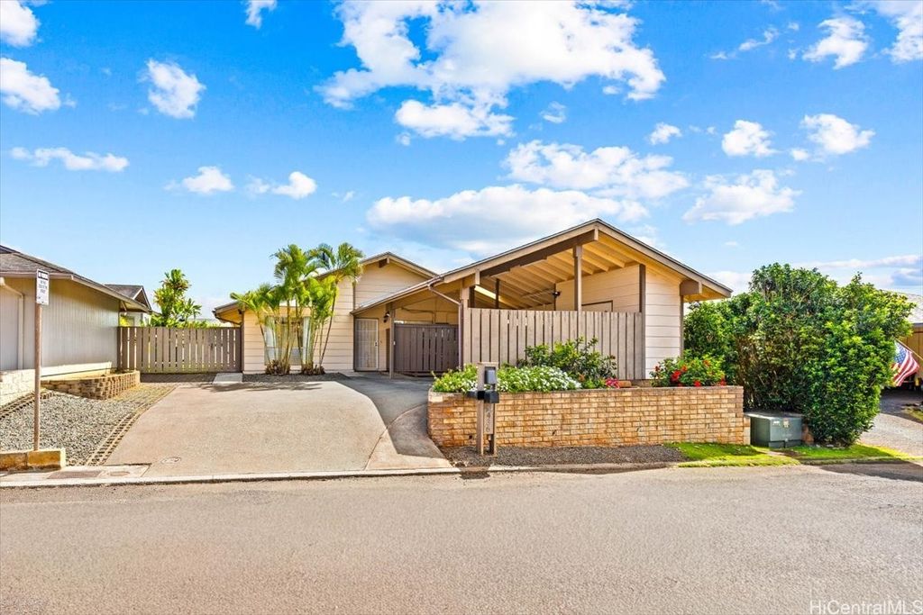 94-436 Kealohi Place, Mililani, HI 96789