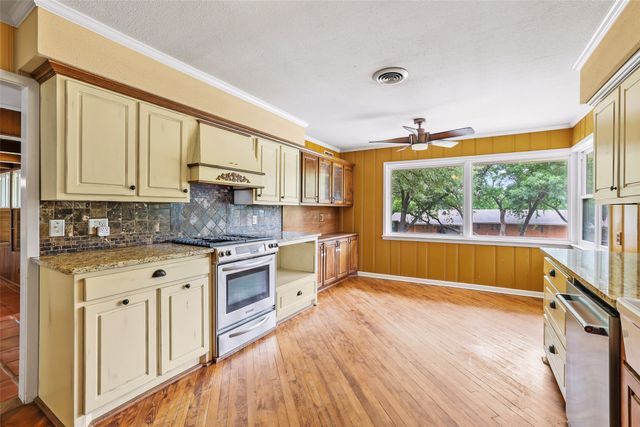 716 Westwood Drive, Sherman, TX 75092