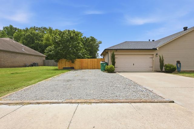 153 Peach Street, Austin, AR 72007
