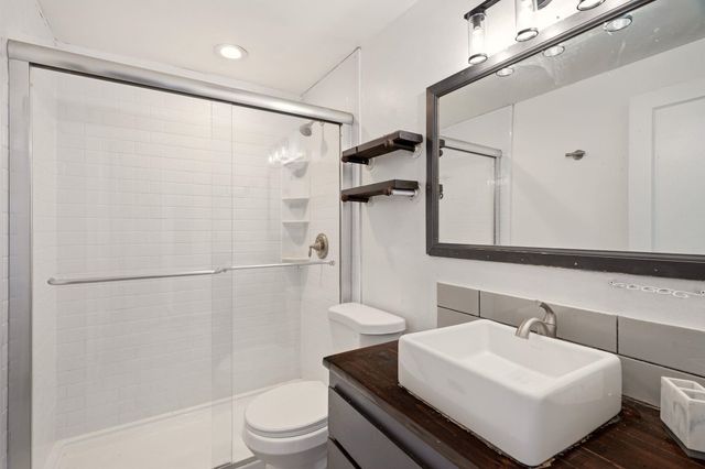 4518 N Assembly St, Spokane, WA 99205