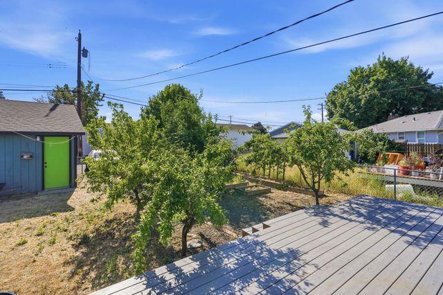 4518 N Assembly St, Spokane, WA 99205