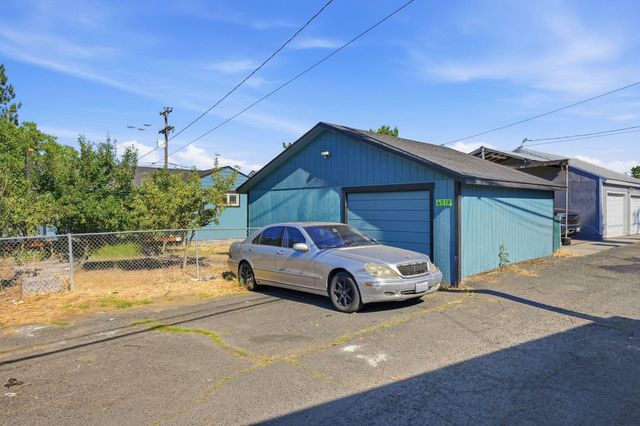 4518 N Assembly St, Spokane, WA 99205