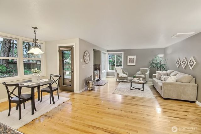 21501 SE 292nd Court, Kent, WA 98042