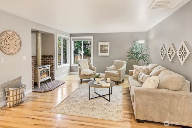 21501 SE 292nd Court, Kent, WA 98042