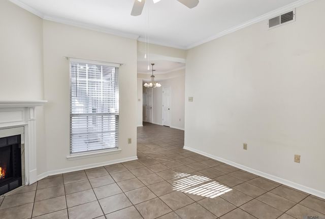 5064 Stumberg Ln, Baton Rouge, LA 70816