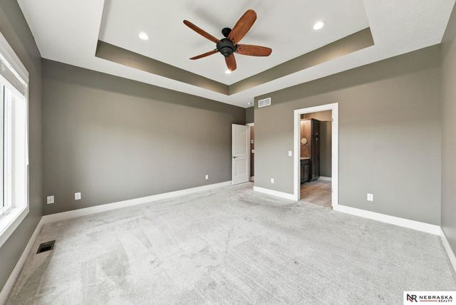 9200 Rattlesnake Road, Lincoln, NE 68520