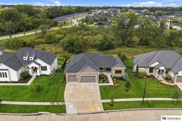 9200 Rattlesnake Road, Lincoln, NE 68520