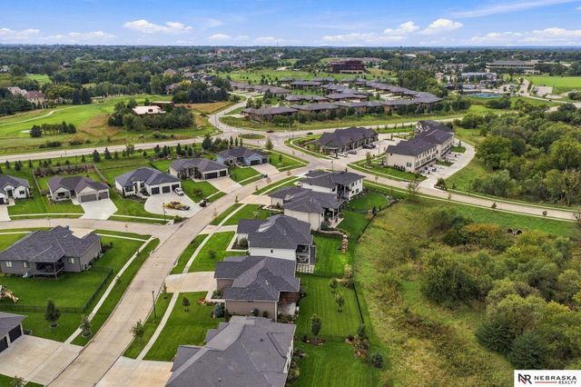 9200 Rattlesnake Road, Lincoln, NE 68520