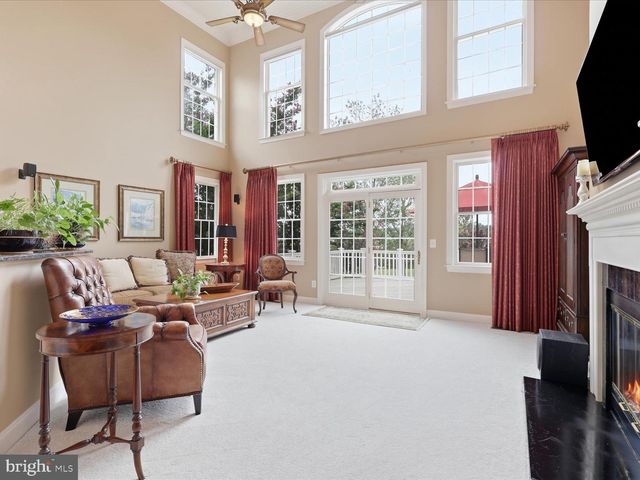 15261 GOLF VIEW DR, Haymarket, VA 20169