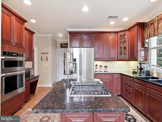 15261 GOLF VIEW DR, Haymarket, VA 20169