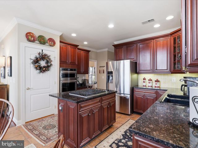 15261 GOLF VIEW DR, Haymarket, VA 20169