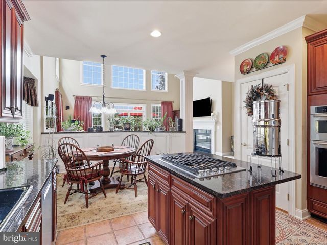 15261 GOLF VIEW DR, Haymarket, VA 20169