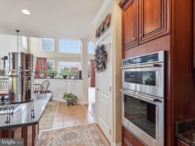 15261 GOLF VIEW DR, Haymarket, VA 20169