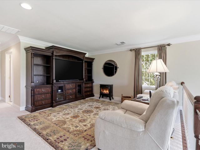 15261 GOLF VIEW DR, Haymarket, VA 20169