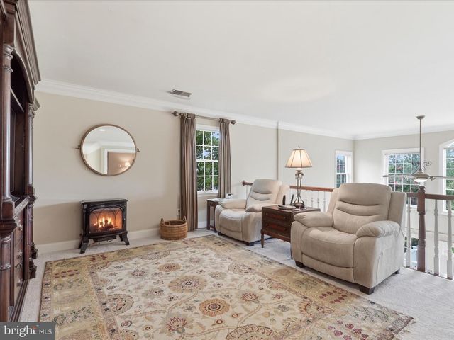 15261 GOLF VIEW DR, Haymarket, VA 20169