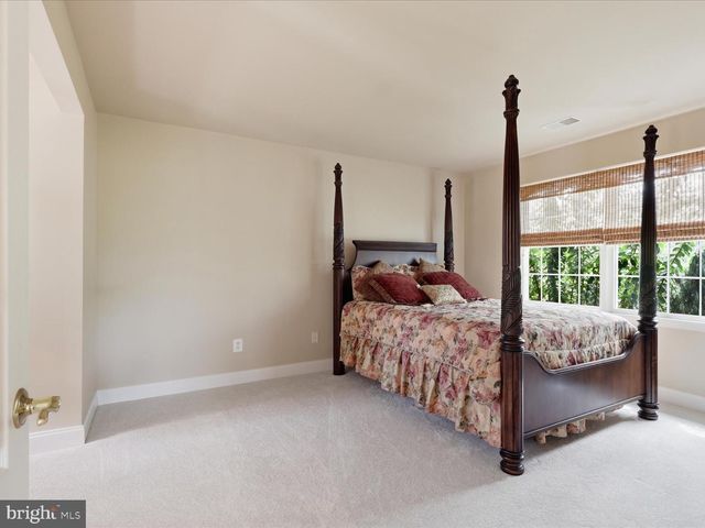 15261 GOLF VIEW DR, Haymarket, VA 20169