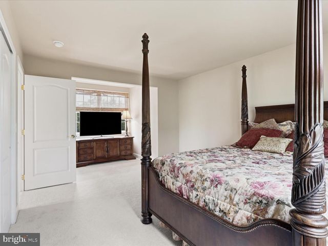 15261 GOLF VIEW DR, Haymarket, VA 20169