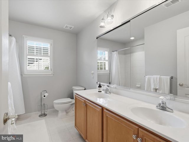 15261 GOLF VIEW DR, Haymarket, VA 20169