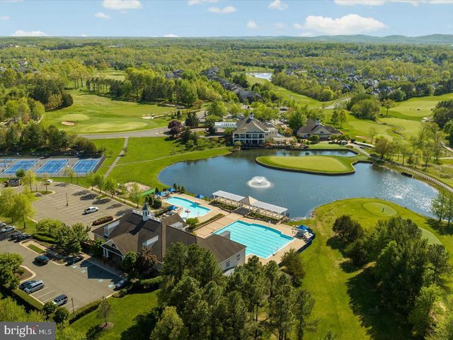 15261 GOLF VIEW DR, Haymarket, VA 20169