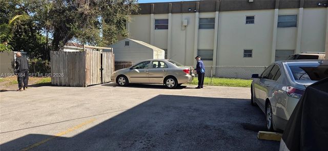 6373 SW 8th St, Miami, FL 33144