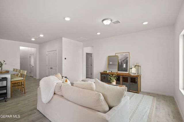 1437 Indigo Sky Street, El Paso, TX 79928